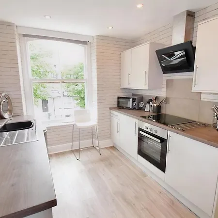 Willesden, Apartment 1, A Beautifully Furnished One Bedroomed Apartment In The Heart Of Llandudno Exterior photo